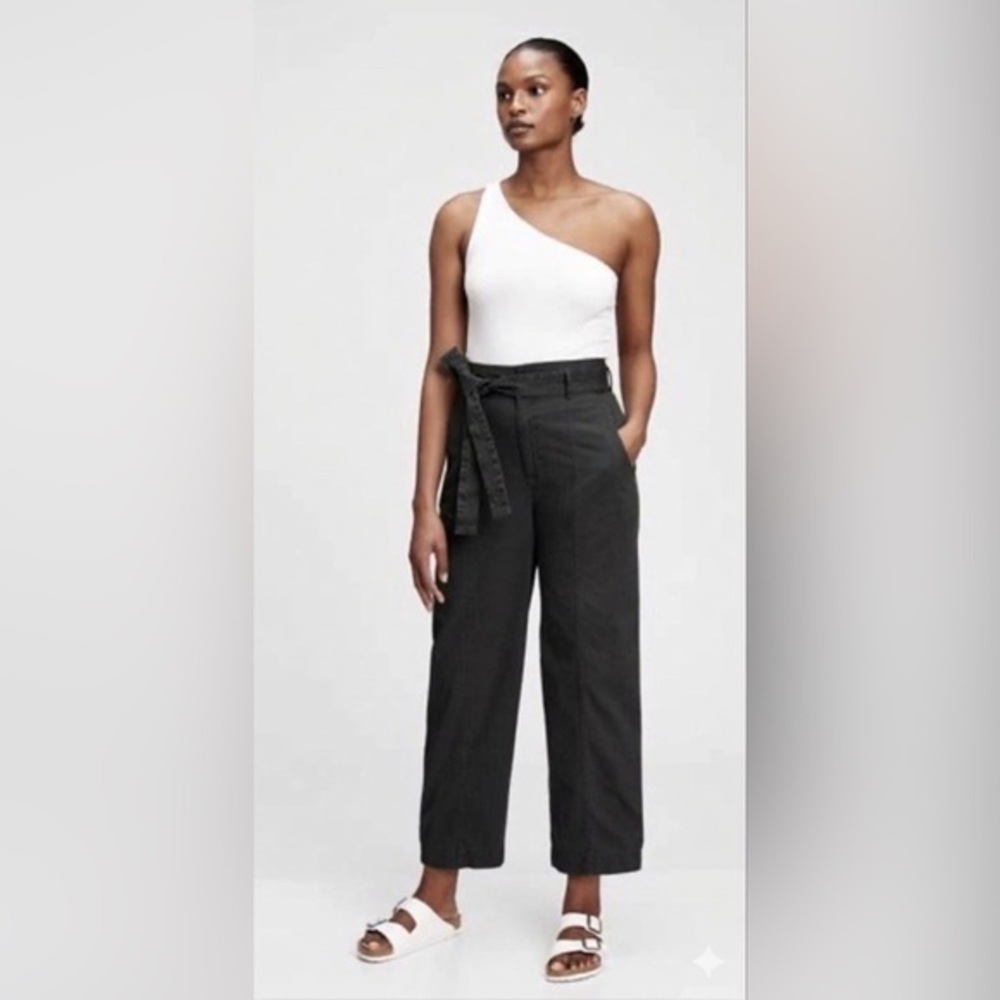 NWOT GAP Petites 12 Paperbag Khaki Straight Leg Pants Drawstring True Black 12P
